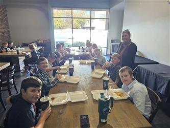 Students eating lunch